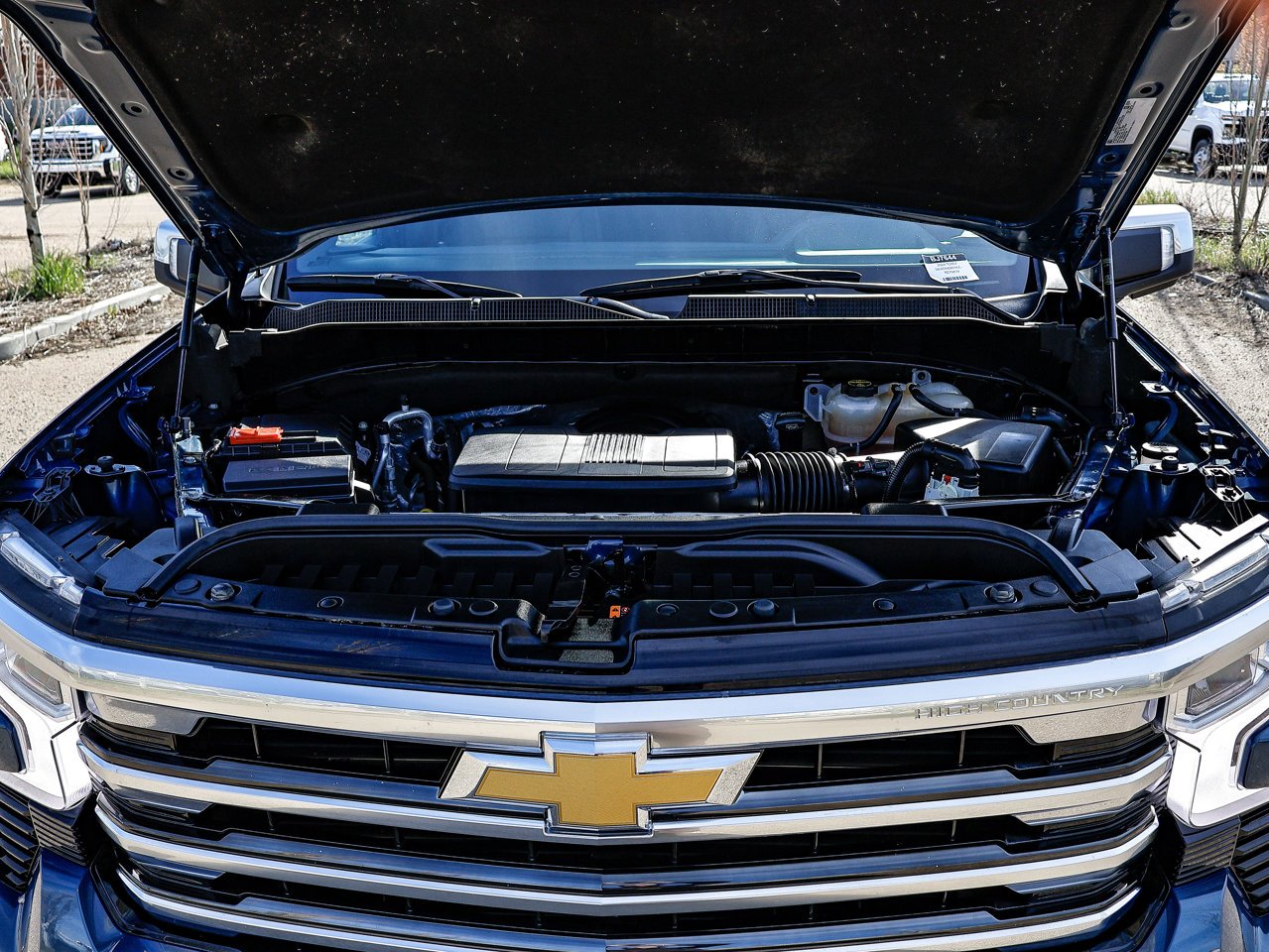 2024 Chevrolet Silverado 1500 4WD Crew Cab 147 High Country Blue Sherwood Park - photo #8
