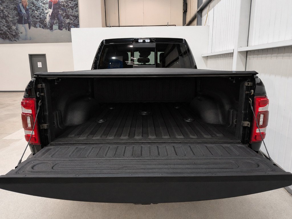 2021 Ram 2500 Limited Longhorn 4x4 Crew Cab 6'4" Box Black Val-David - photo #8