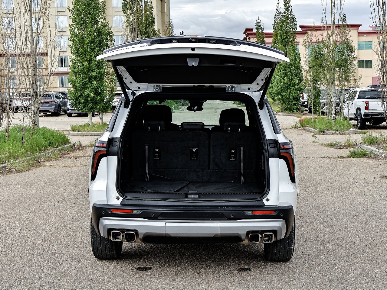 2026 Chevrolet Traverse AWD 4dr LT White Sherwood Park - photo #14