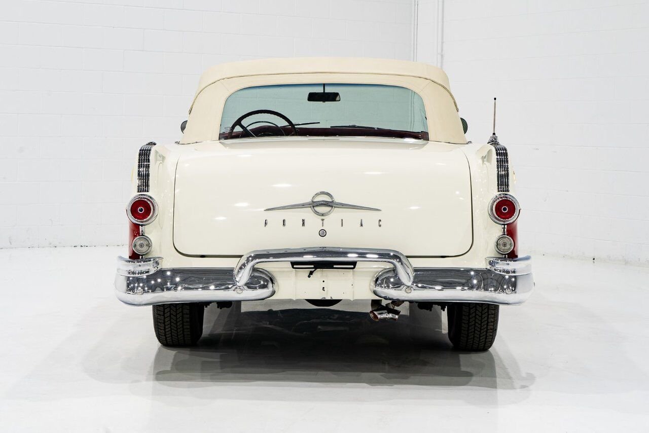 Pontiac Starchief **PRIX EN USD** Beautifully presented from former restoration 1955 Blanc Montréal - photo #22