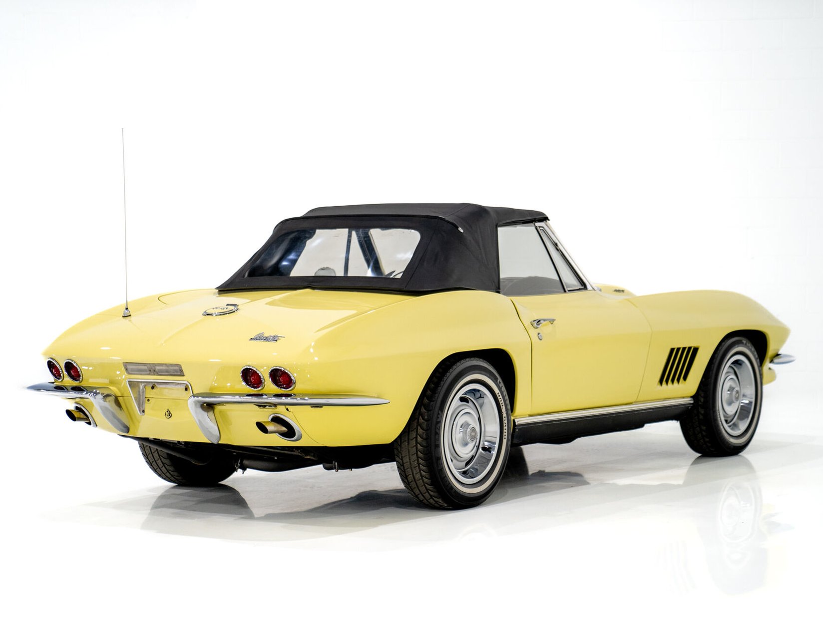 Chevrolet Corvette 1967 Jaune Montréal - photo #8