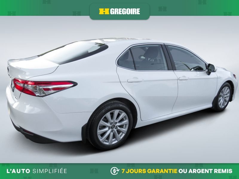 2019 Toyota Camry White Saint-Eustache - photo #8