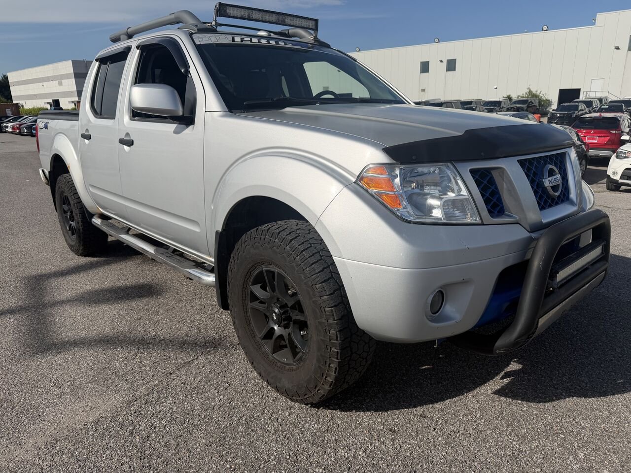 NISSAN FRONTIER PRO-4X SV cabine double 4x4 caisse longue BA 2018 Gris Ottawa & Gatineau - photo #15