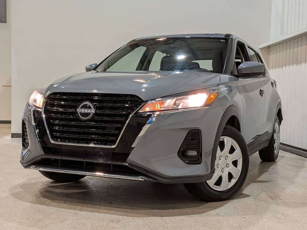 Nissan Kicks 2024 Gris Val-David - photo #0