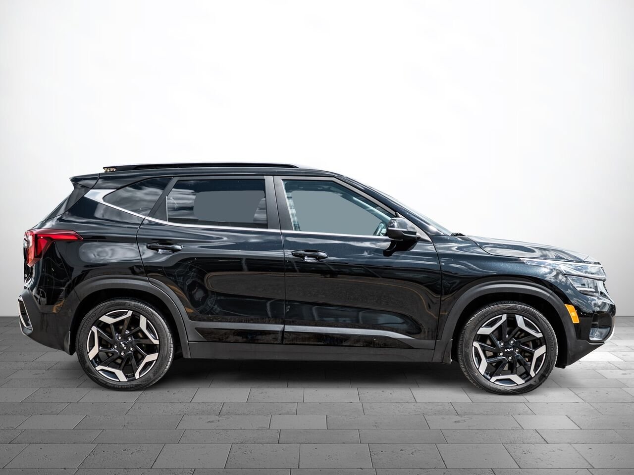 Kia Seltos 2024 Noir Sainte-Julienne - photo #2