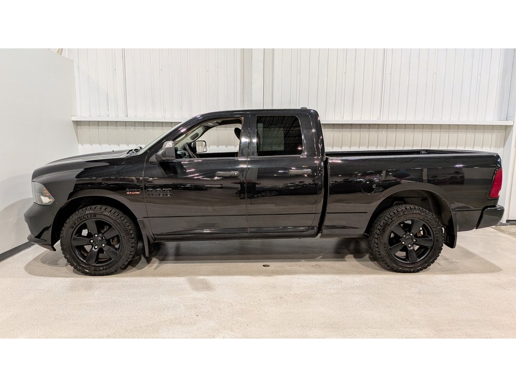 Ram 1500 Express 4x4 Quad Cab 6'4" Box *Ltd Avail* 2018 Noir Val-David - photo #5