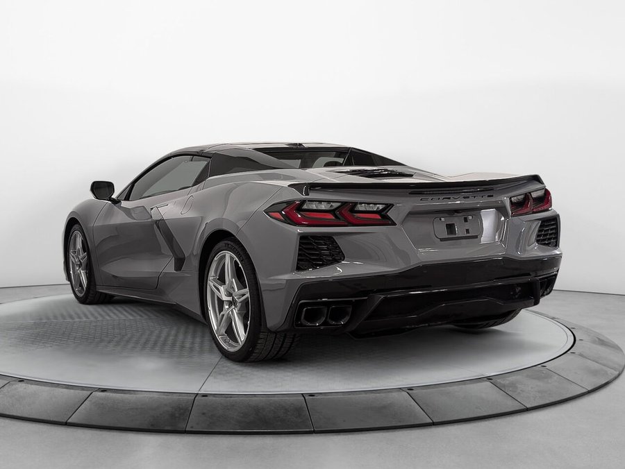 CHEVROLET CORVETTE STINGRAY CABRIOLET Exhaust Performance Suspension Active Bas Km 2024 GRIS LOUP DE MER- TRIPLE COUCHE