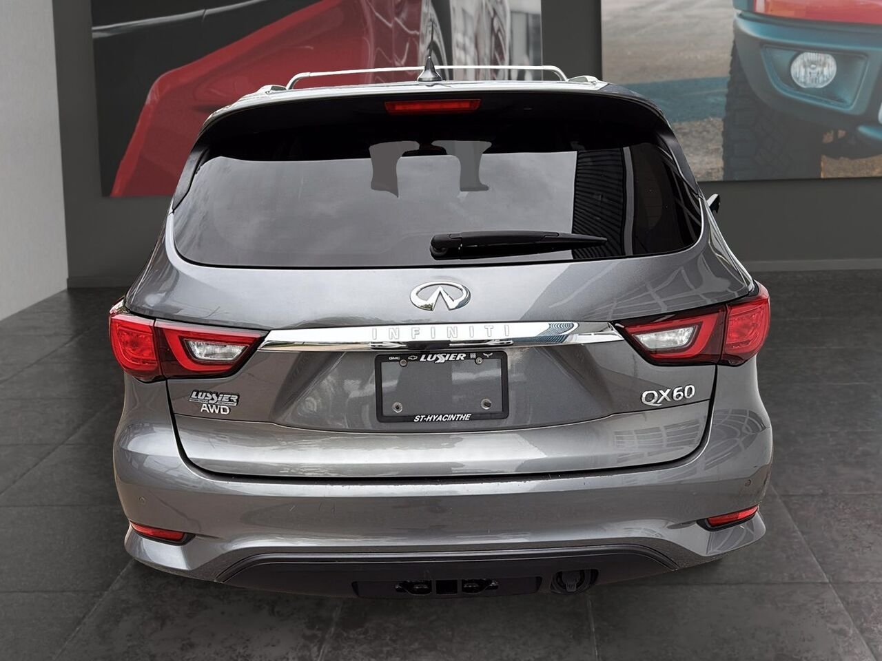 2019 INFINITI QX60 ESSENTIEL Grey Saint-Hyacinthe - photo #2