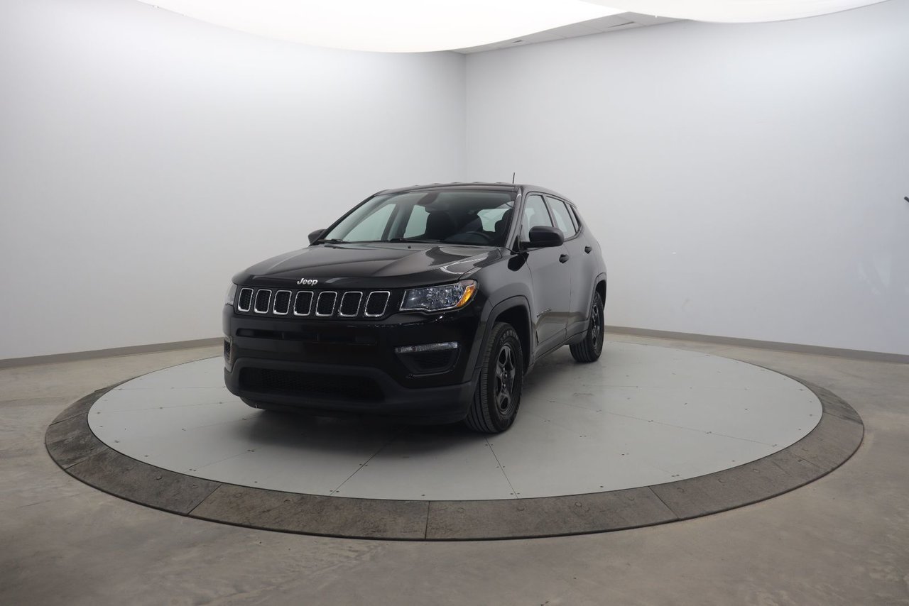 Jeep Compass NIV 3C4NJCAB3LT114859 2020 Noir Baie-Comeau - photo #0