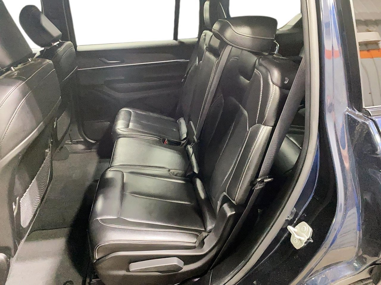 Jeep Grand Cherokee L NIV 1C4RJKBGXR8559905 2024 Noir Baie-Comeau - photo #8