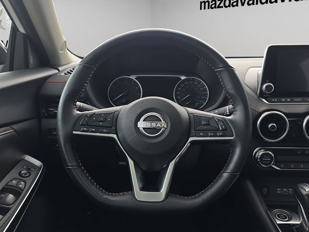 Nissan Sentra SR CVT, toit ouvrant, commande audio au volant, cruise control 2024 Blanc Val-David - photo #9