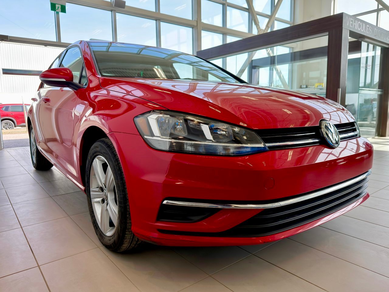 2021 Volkswagen Golf Red Notre-Dame-des-Prairies - photo #6