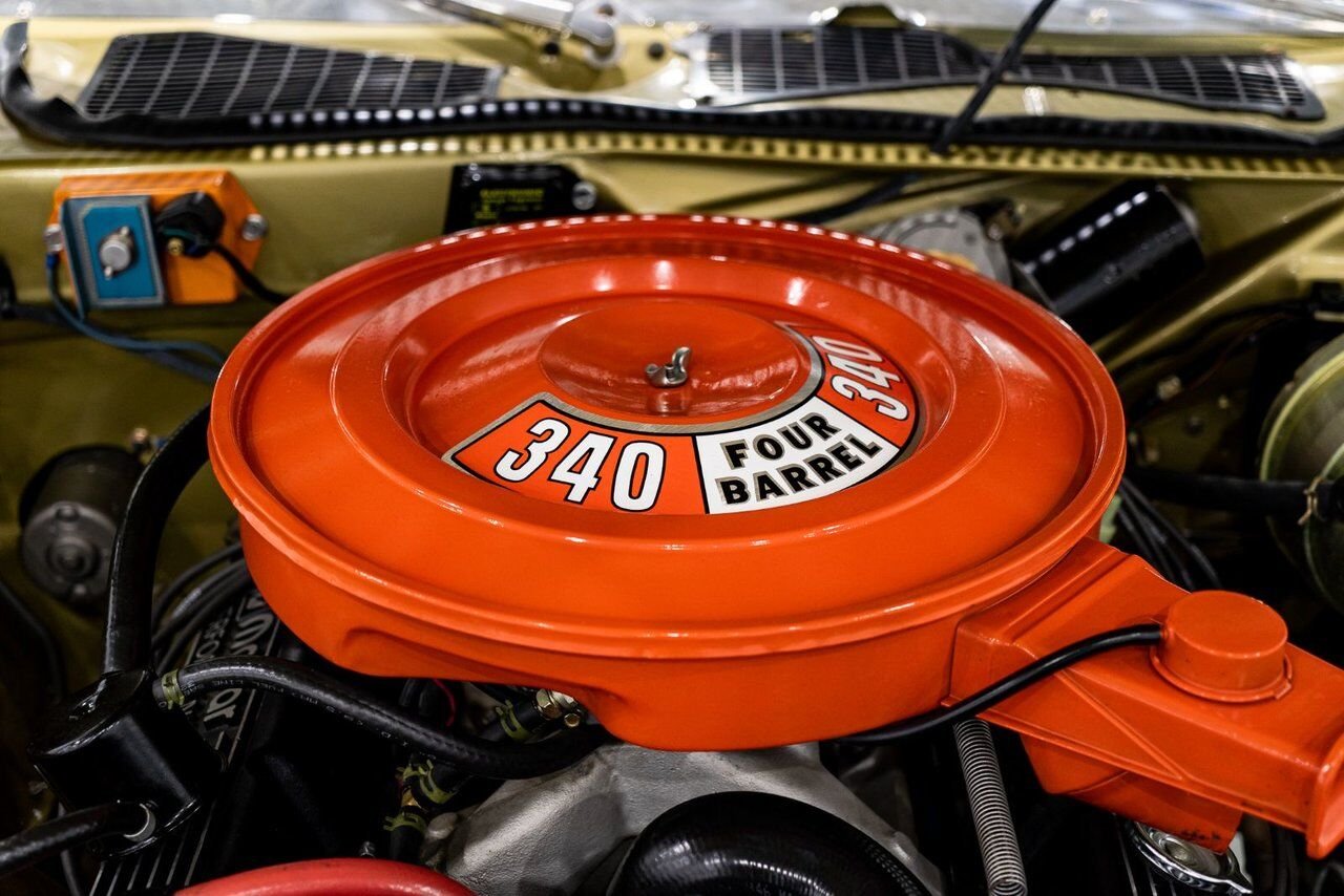 Dodge Challenger *PRIX EN USD* Convertible Fully restored to desirable specifications 1971 Or Montréal - photo #16
