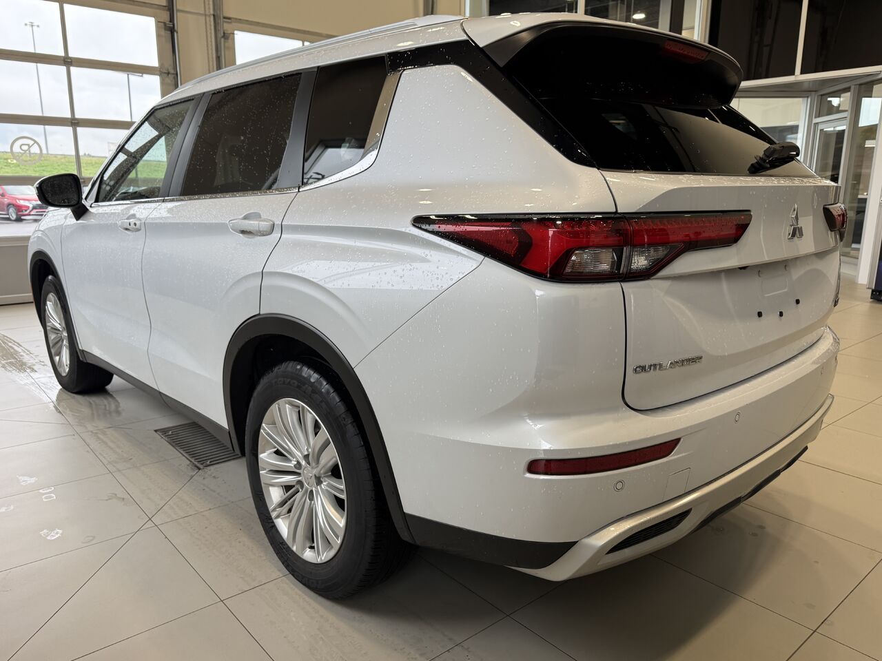 2024 Mitsubishi Outlander