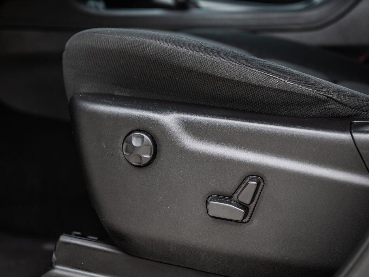 2023 Dodge Durango White Sainte-Julienne - photo #16