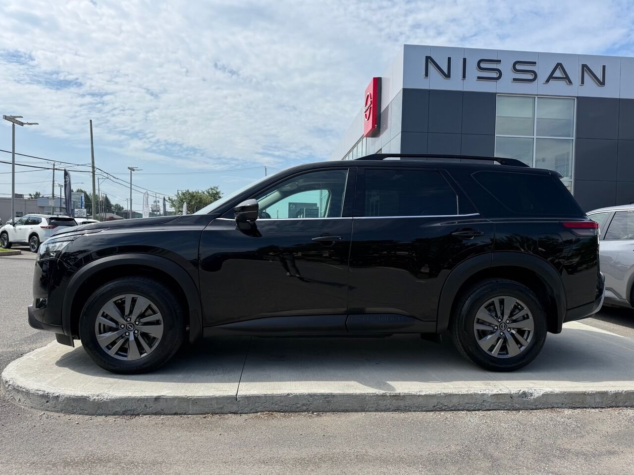 2024 Nissan Pathfinder SV 4RM Black Châteauguay - photo #7