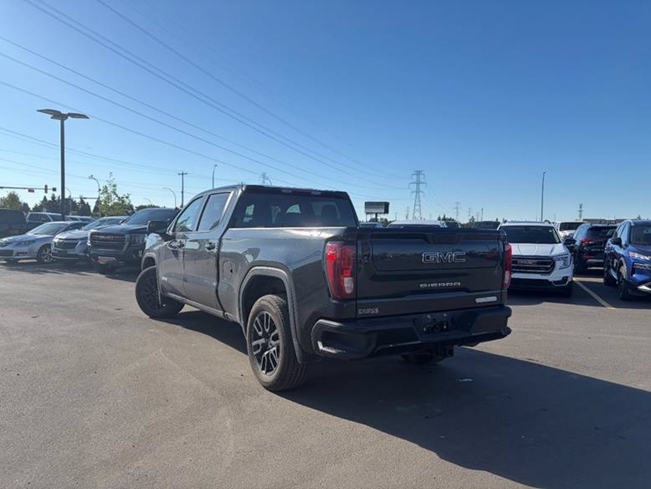 2024 GMC Sierra 1500 4WD Crew Cab 147 Elevation Black Sherwood Park - photo #3