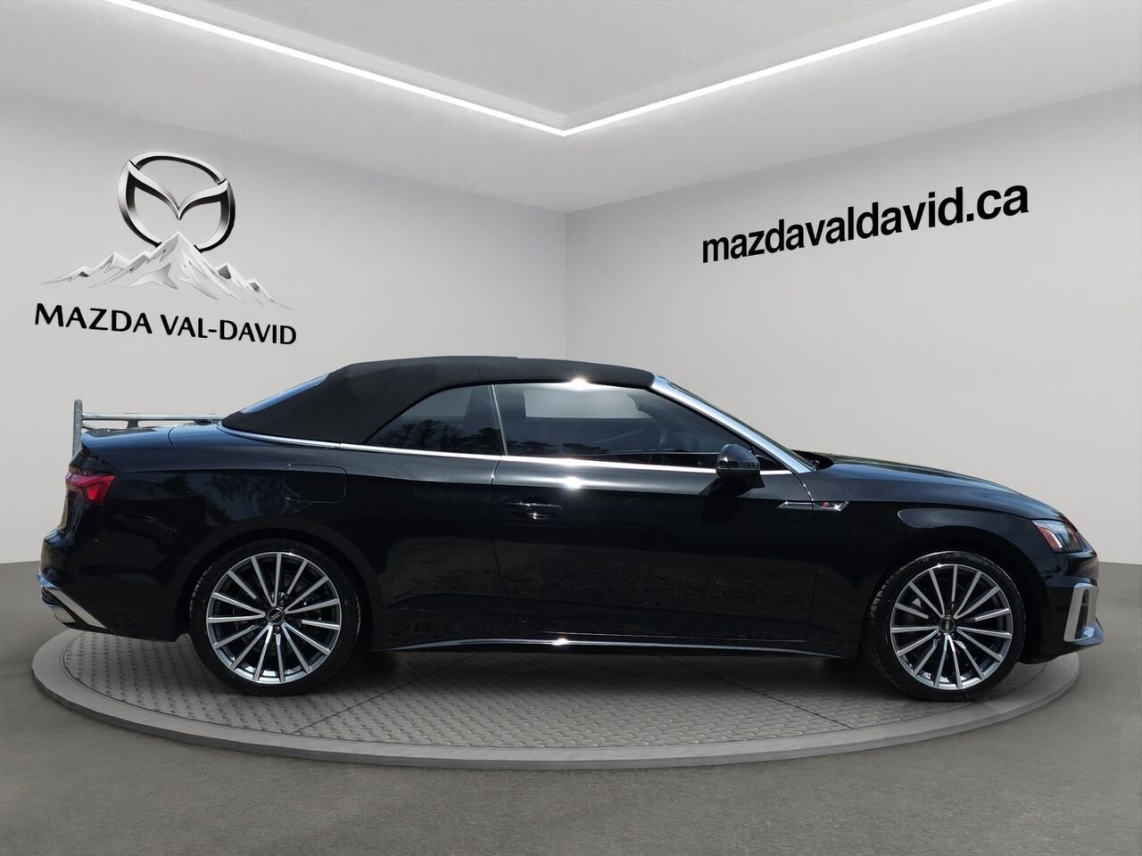 Audi A5 cabriolet Progressiv 45 TFSI quattro, S-LINE, Navigation, Détecteur d'angles morts 2023 Noir Val-David - photo #3