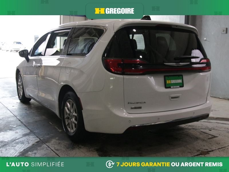 2023 Chrysler Pacifica White Saint-Eustache - photo #52