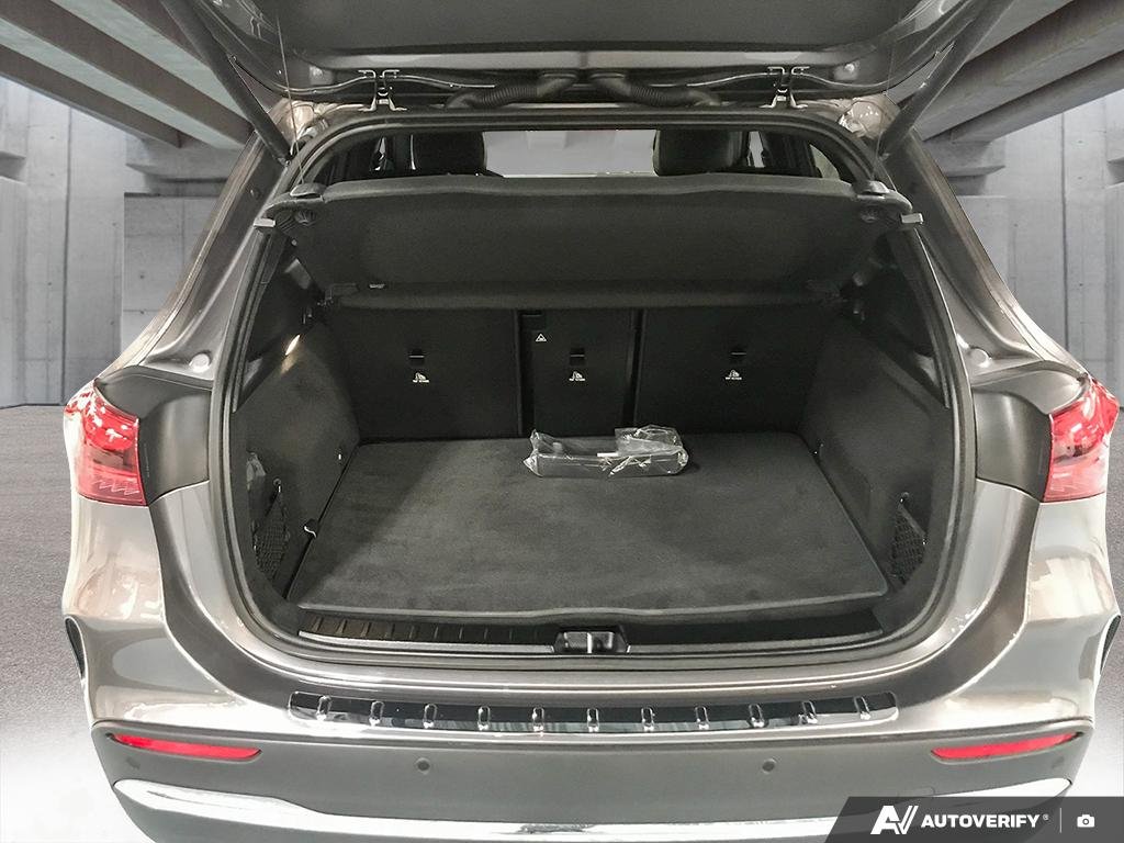 2025 Mercedes-Benz GLA 250 2601155A | GLA 250 gray Edmonton - photo #11