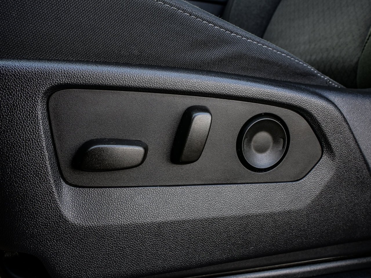 2023 GMC Sierra 1500 4WD Crew Cab 157 Elevation Black Sherwood Park - photo #16