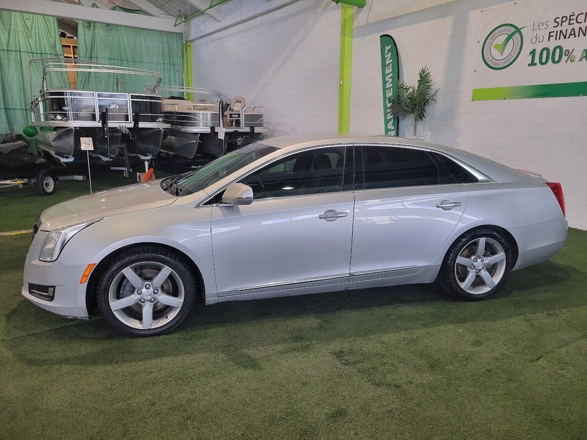 2017 Cadillac XTS Grey  - photo #4