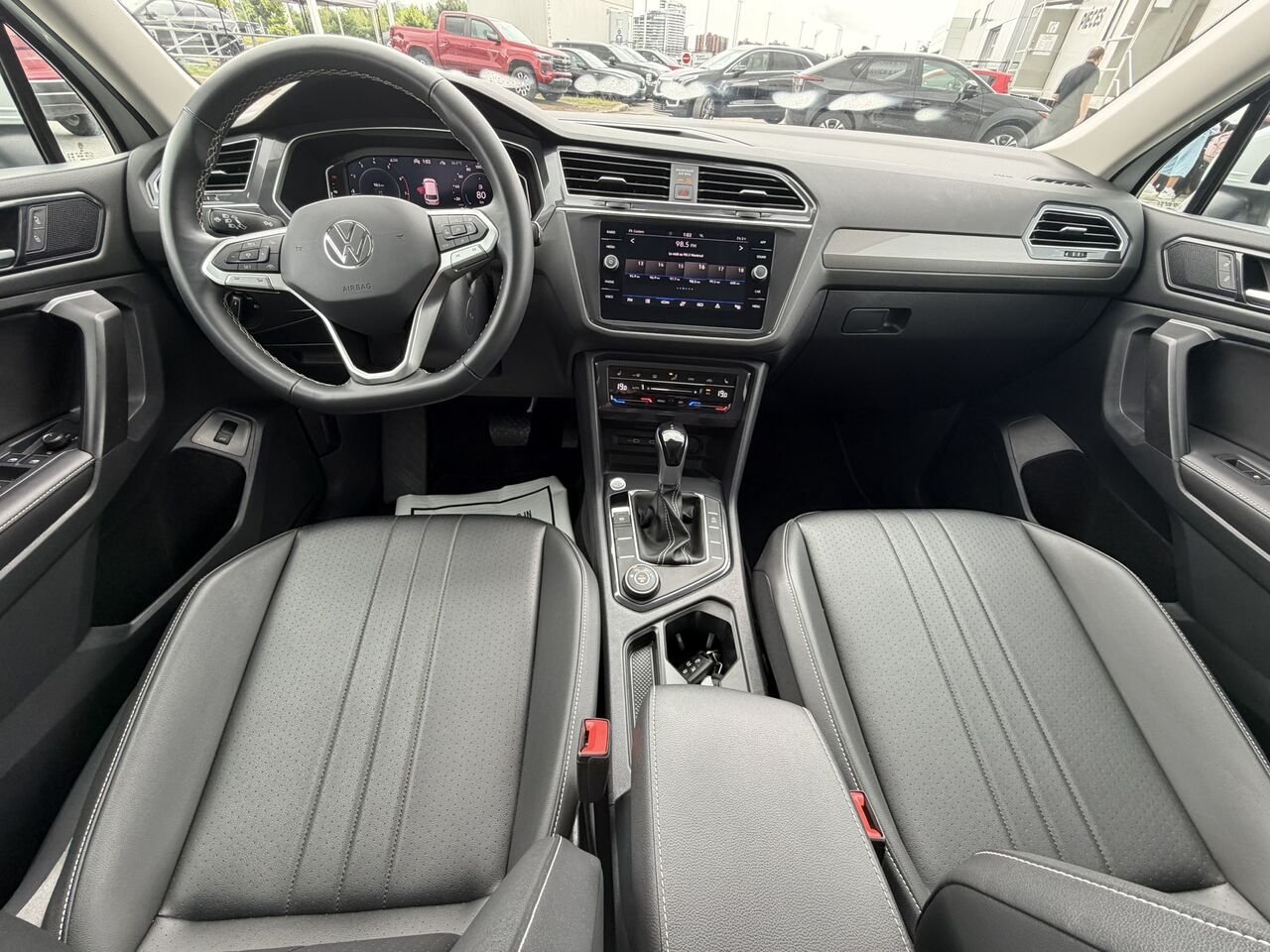 Volkswagen Tiguan Comfortline 4MOTION 2024 Blanc Laval - photo #23