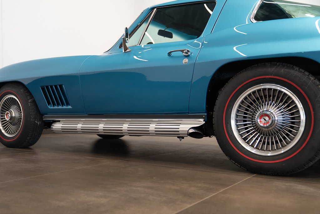 Chevrolet Corvette 1967 Bleu Montréal - photo #6