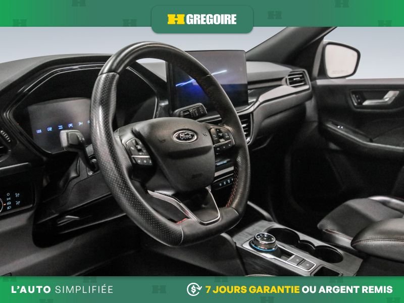 2025 Ford Escape Grey Laval - photo #11