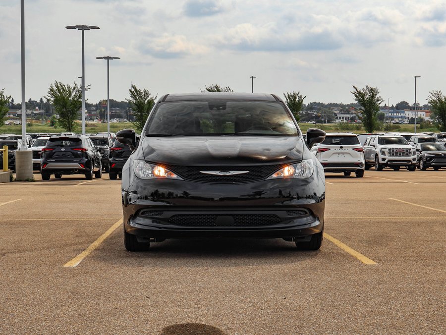 2025 Chrysler Grand Caravan