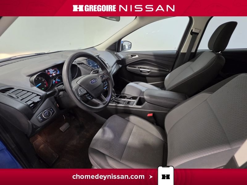 2019 Ford Escape Blue Laval - photo #15