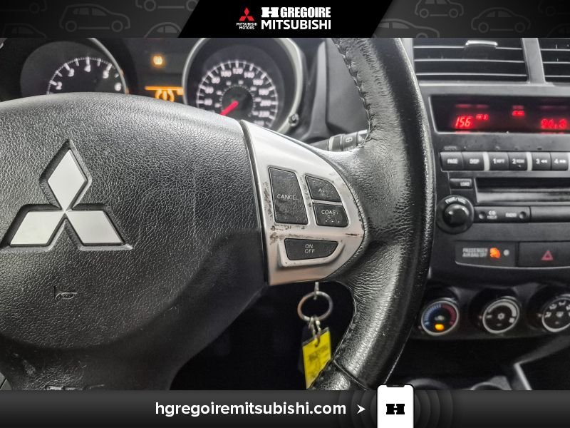 2013 Mitsubishi RVR Grey Laval - photo #22