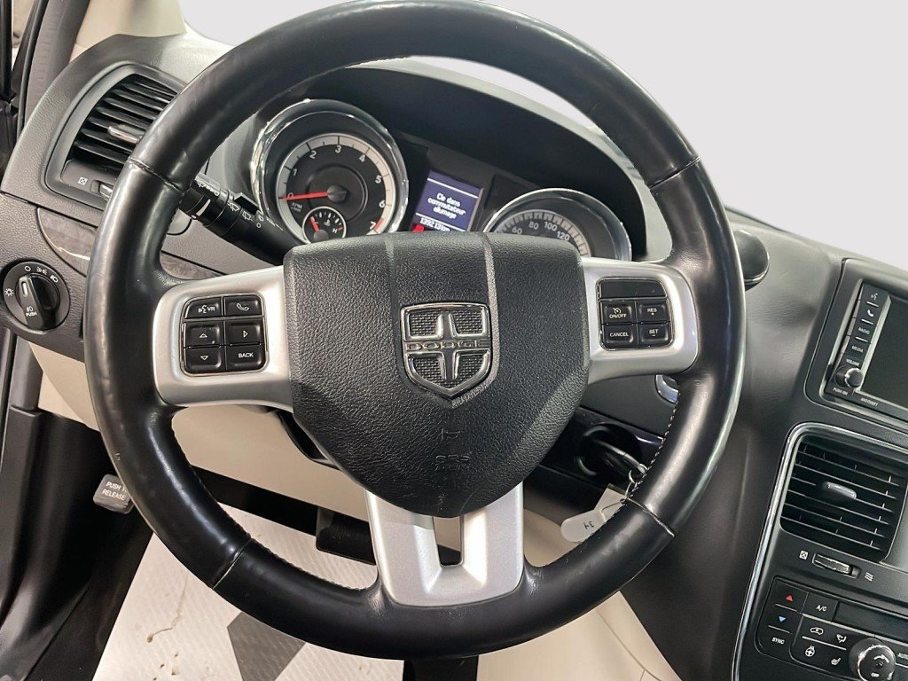 Dodge GRAND CARAVAN 2018 Gris Amos - photo #13
