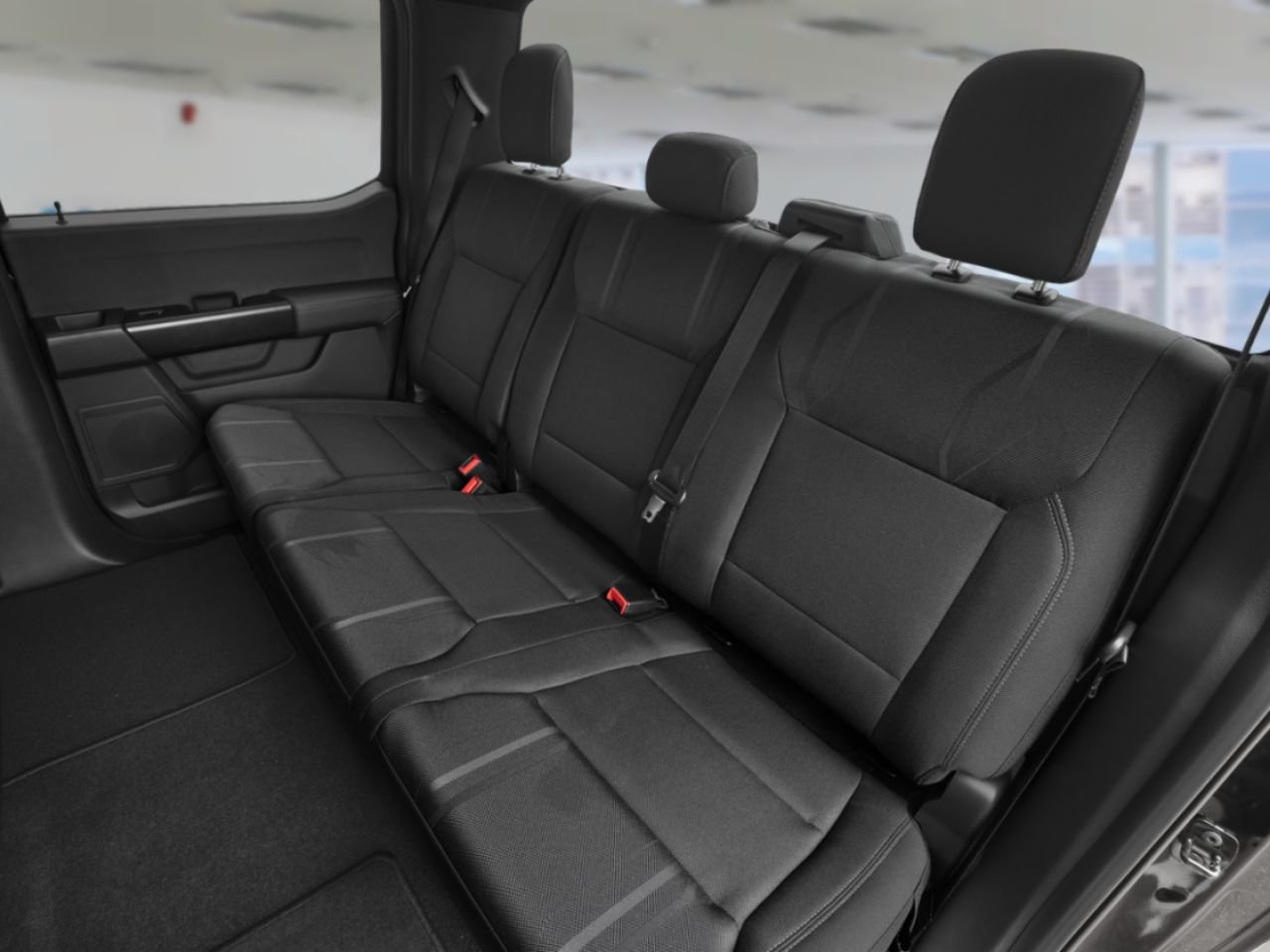 Ford F-150 STX CABINE SUPERCREW 4RM CAISSE DE 5,5 PI 2026 Gris carbonisé métallisé Châteauguay - photo #9