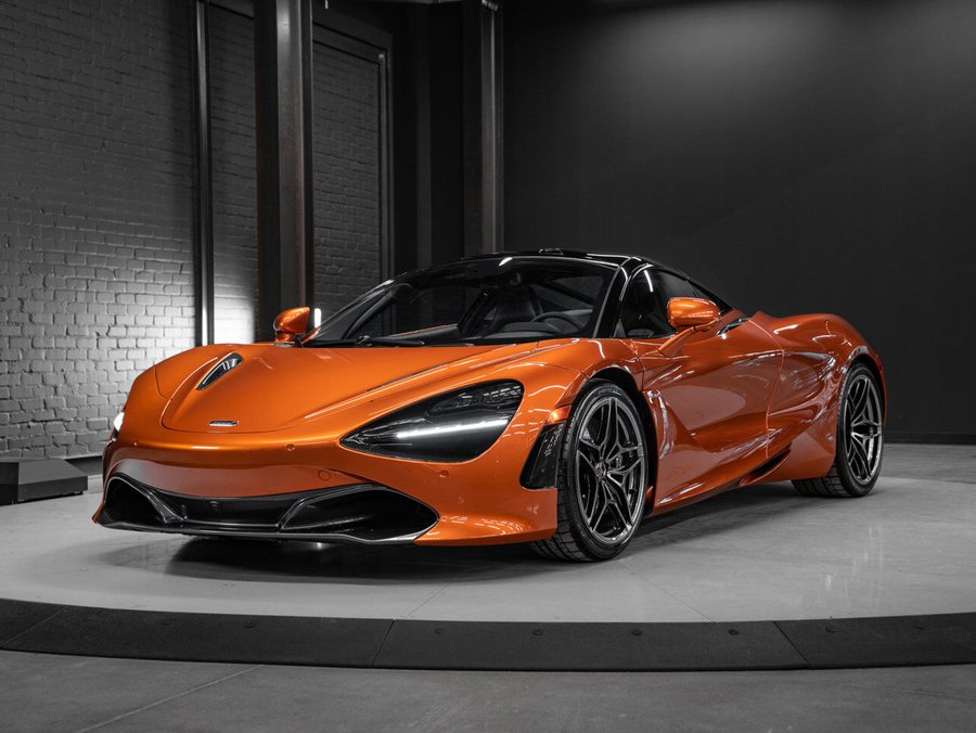 2018 McLaren 720S 2018 Blue