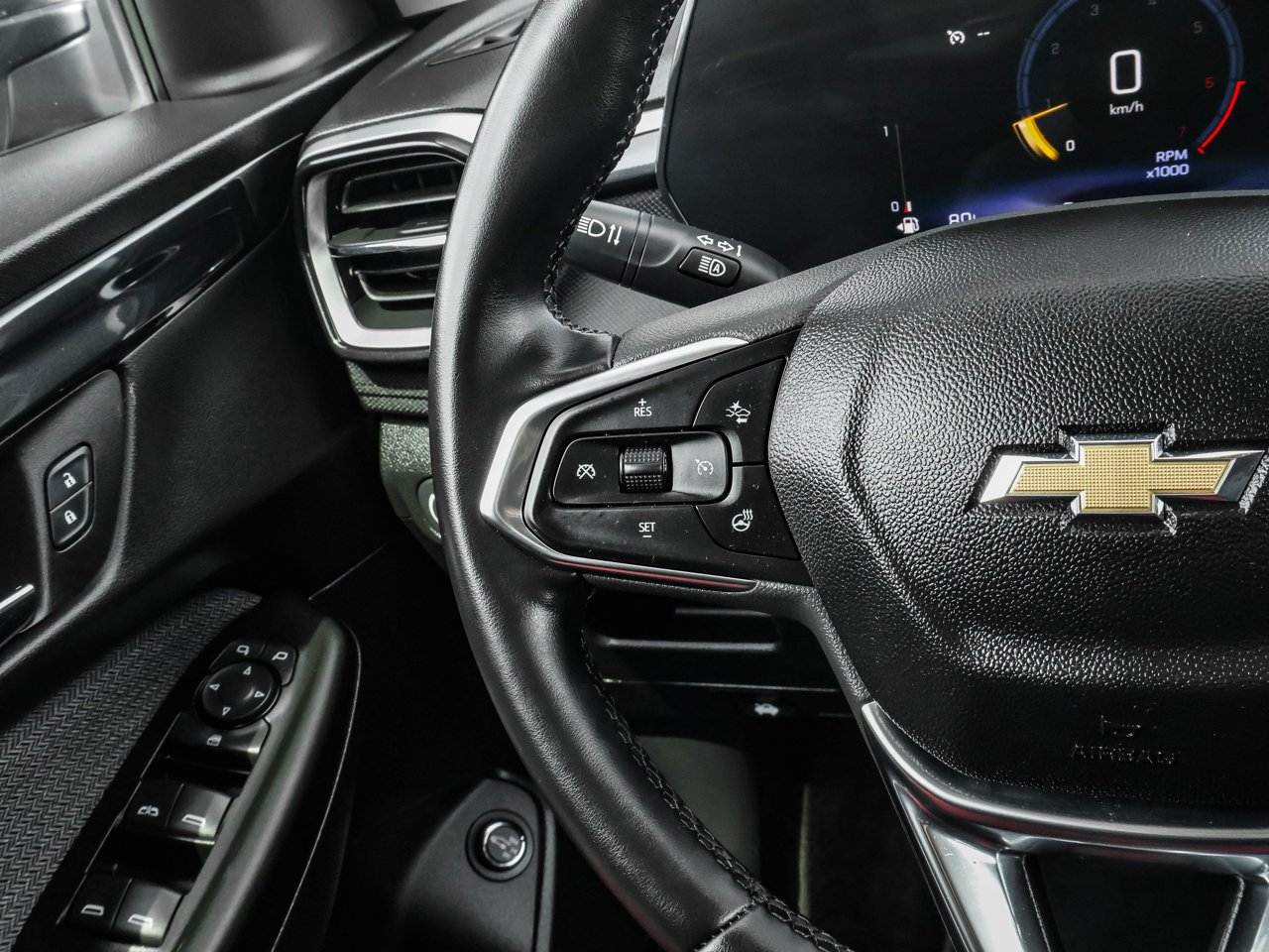 2024 Chevrolet Trailblazer FWD 4dr LT Black Sherwood Park - photo #21