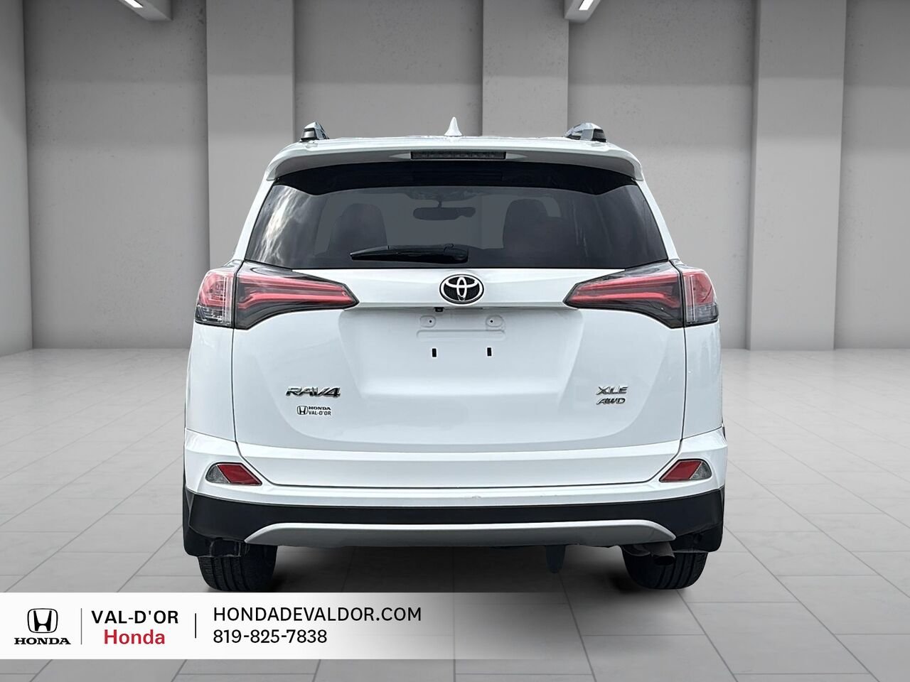 Toyota RAV4 AWD 4 portes XLE 2016 Blanc Val-d'Or - photo #2