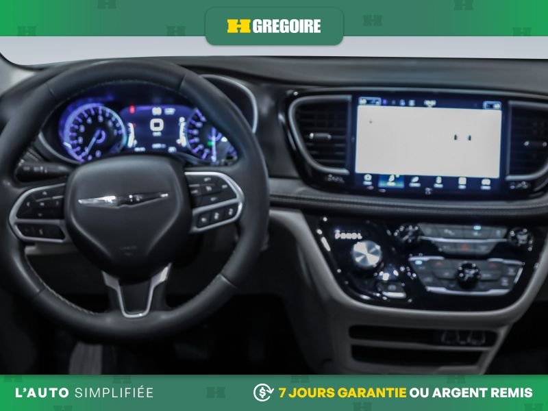 Chrysler Pacifica 2024 Bleu Saint-Eustache - photo #17