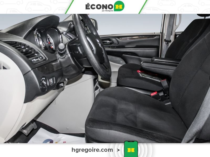 2018 Dodge GR Caravan Silver Laval - photo #10