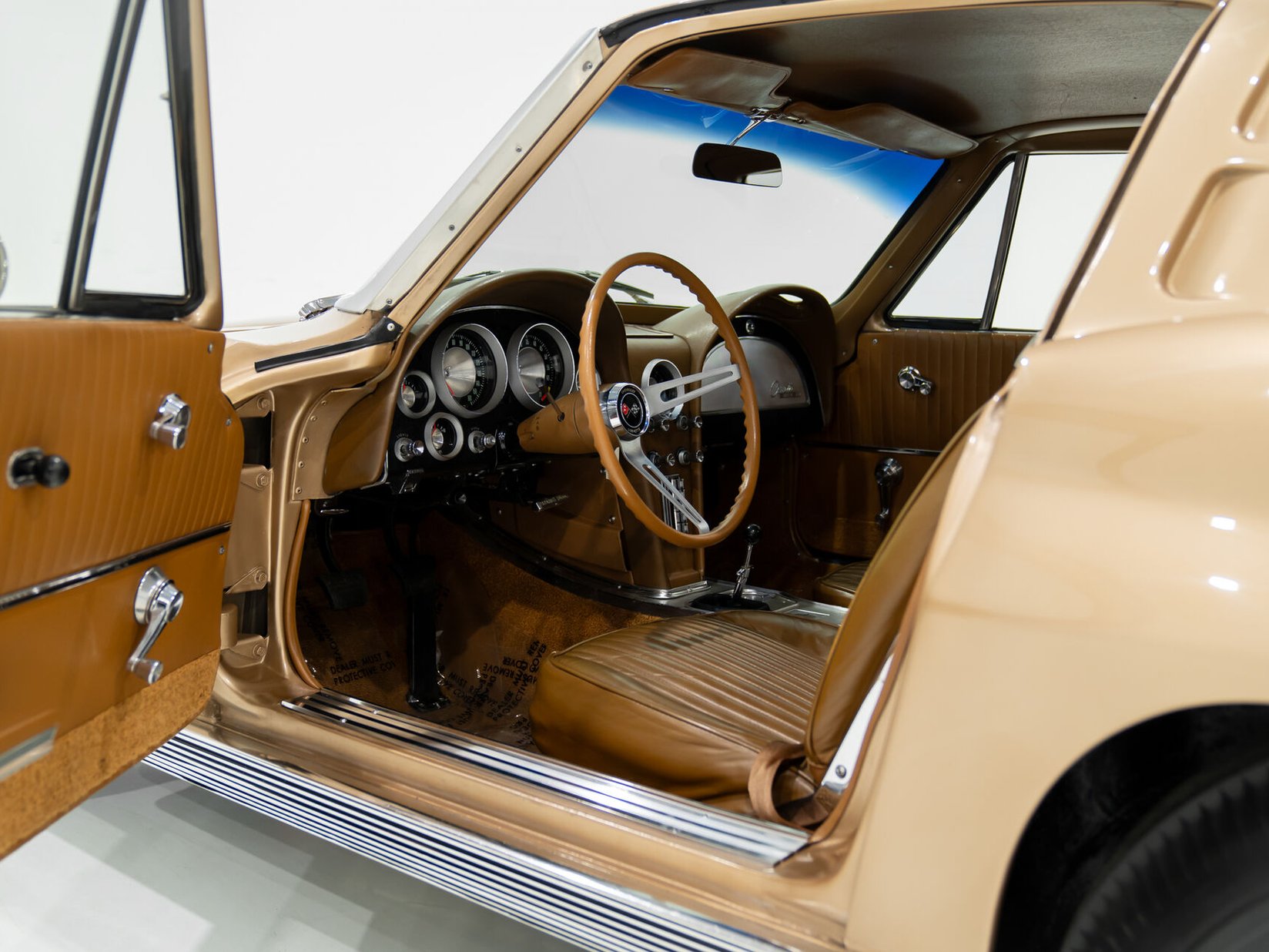 Chevrolet Corvette Fuel Injection Moteur Matching 327 à injection développant 360 chevaux | PRICE IN USD 1963 Beige Montréal - photo #68