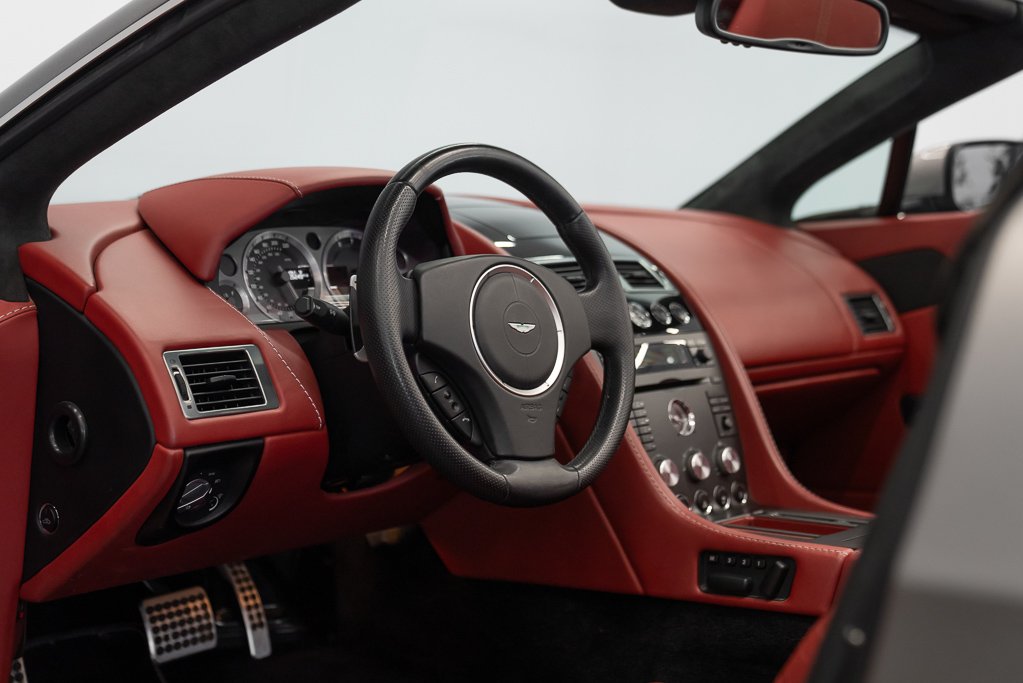 2008 Aston Martin Vantage Silver Montreal - photo #18