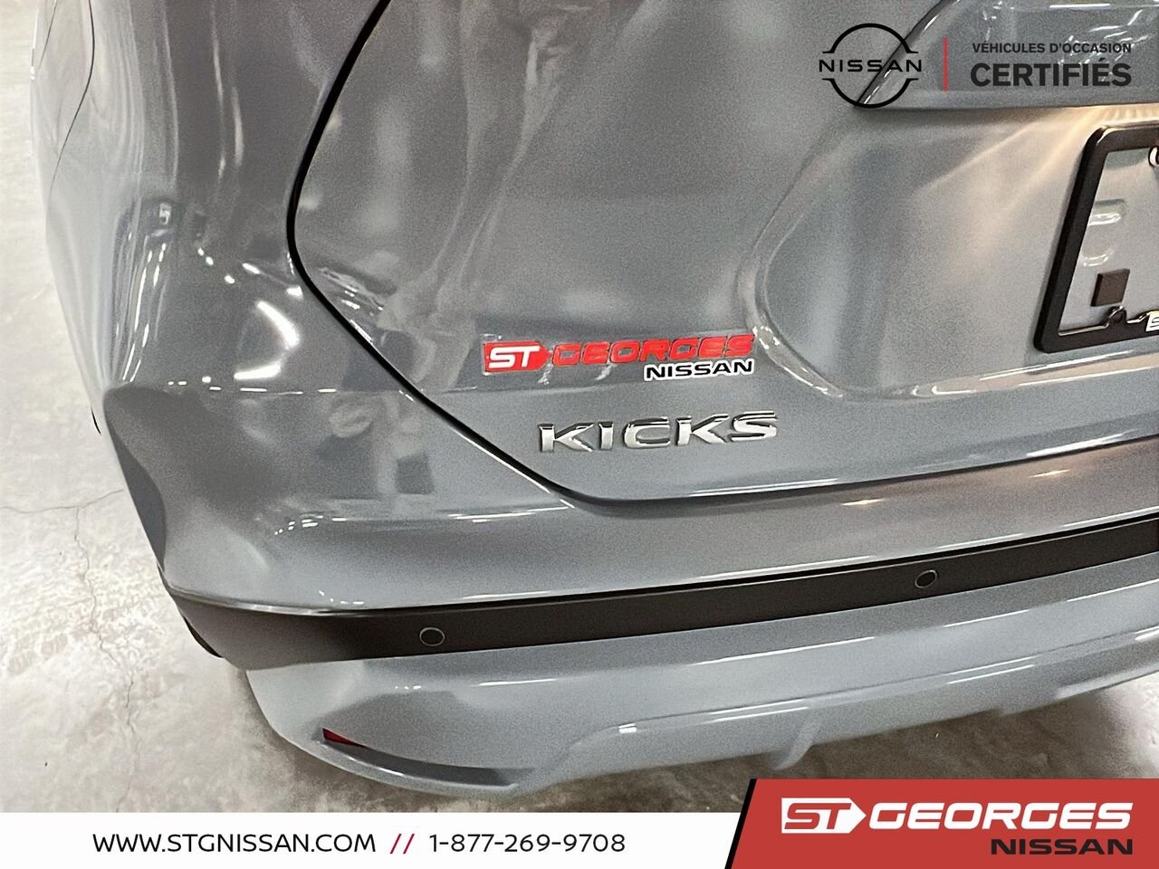 Nissan Kicks Play 2025 Gris Saint-Georges - photo #15