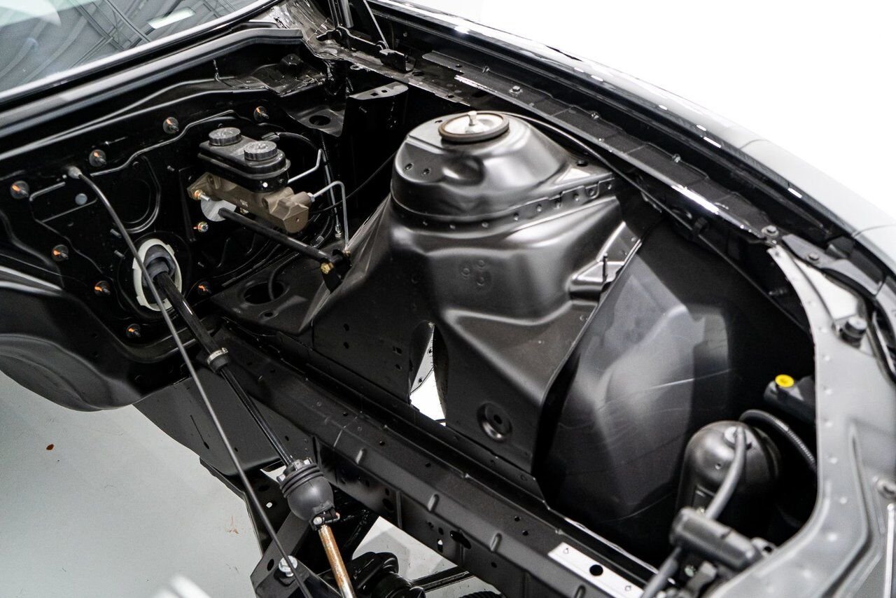 2014 Chevrolet Camaro COPO Rolling Chassis Never Prepared For Racing | PRIX EN USD Black Montreal - photo #17