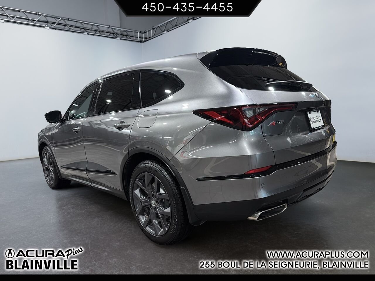 2024 Acura MDX Grey Blainville - photo #3