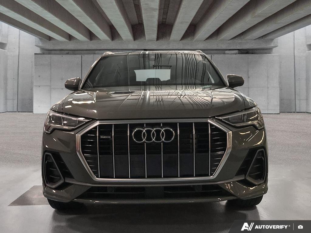 2019 Audi Q3 2600536B | Technik Grey Edmonton - photo #1