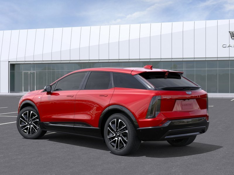 2027 CADILLAC OPTIQ 2027 Red