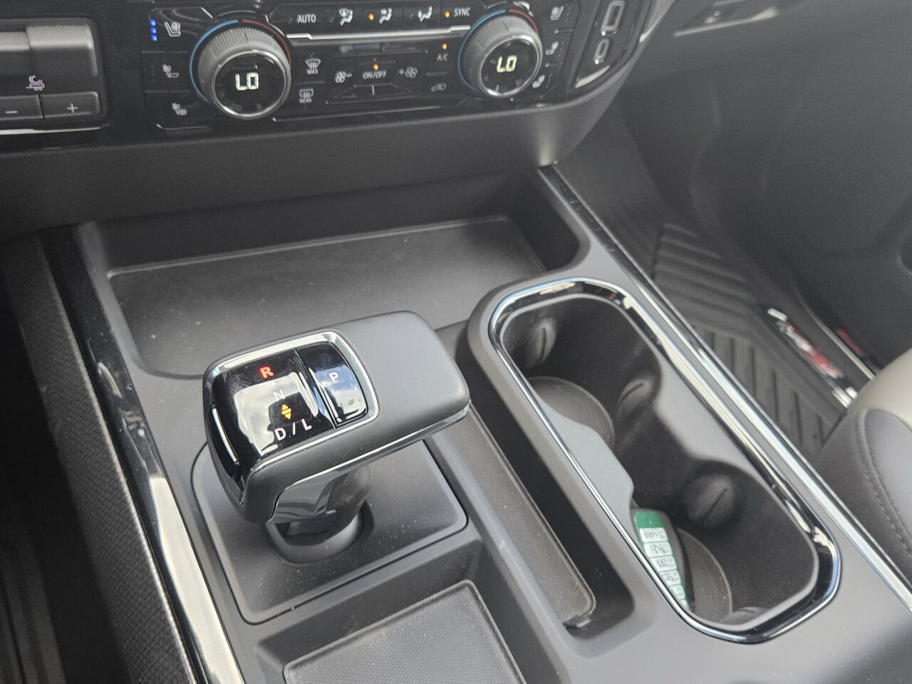 2026 Chevrolet Silverado 1500 ZR2 cabine multiplace 4RM 147 po Blue Thetford Mines - photo #12