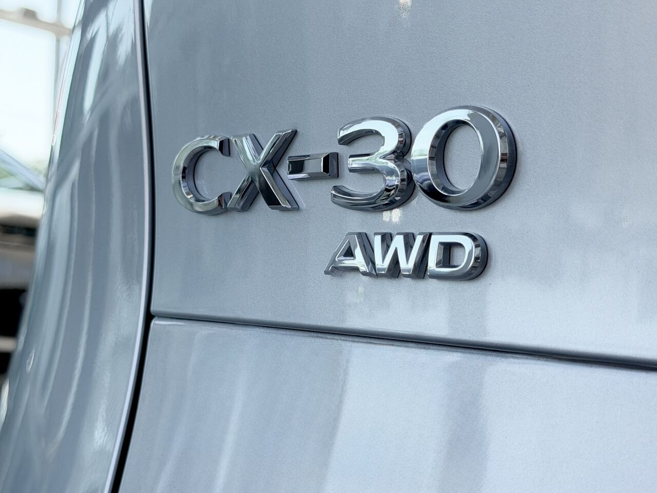 Mazda CX-30 2023 Argent Notre-Dame-des-Prairies - photo #12