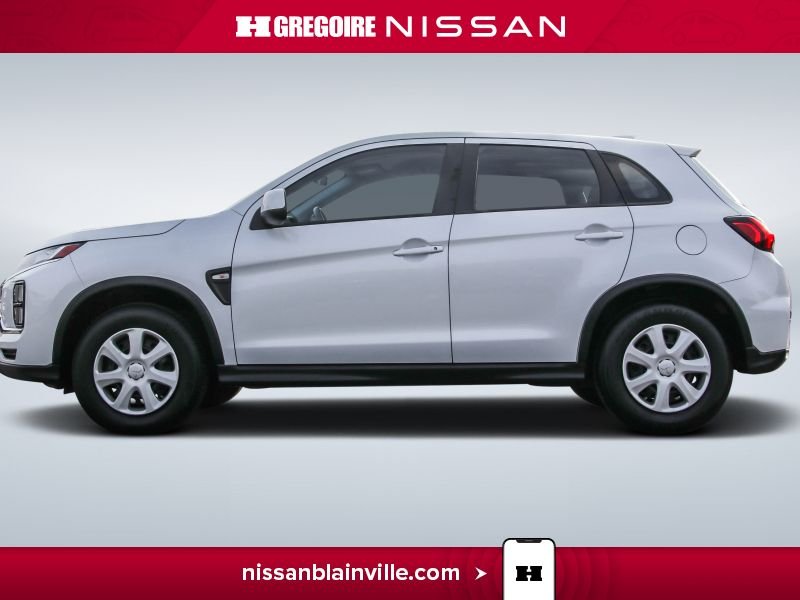 2022 Mitsubishi RVR White Saint-Eustache - photo #5