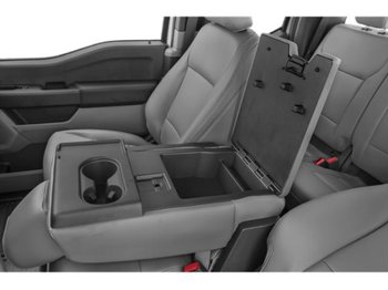 Ford Super Duty F-350 à roues arrière simples XL